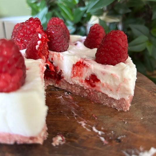 White Chocolate & Raspberry Cheesecake