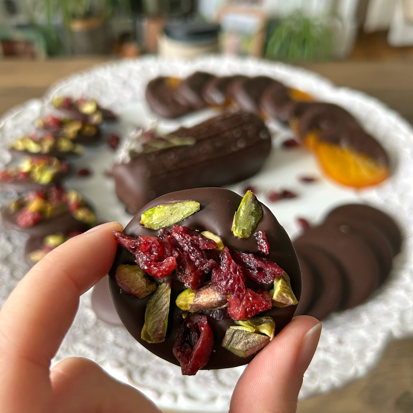 Cranberry & Pistachio Chocolate Discs